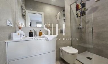 Перепродажа - Villa - Villamartin - Costa Blanca