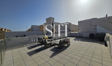 Перепродажа - Villa - Villamartin - Costa Blanca