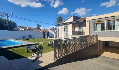Перепродажа - Villa - Torrevieja - Costa Blanca
