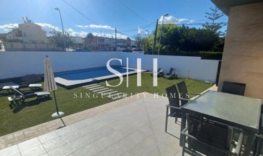 Перепродажа - Villa - Torrevieja - Costa Blanca
