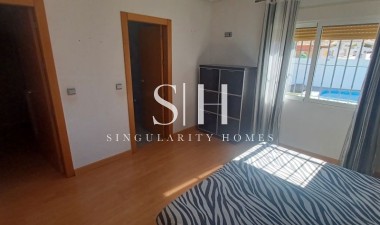 Перепродажа - Villa - Torrevieja - Costa Blanca