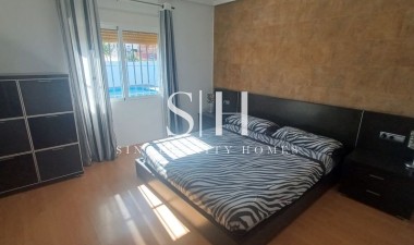 Перепродажа - Villa - Torrevieja - Costa Blanca