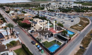 Перепродажа - Villa - Torrevieja - Costa Blanca