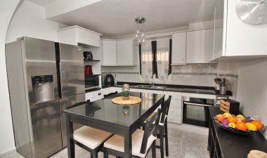 Resale - Villa - Orihuela Costa - Villamartín