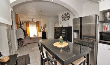 Resale - Villa - Orihuela Costa - Villamartín