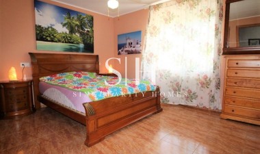 Herverkoop - Villa - Torrevieja - Los balcones