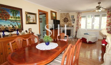 Herverkoop - Villa - Torrevieja - Los balcones