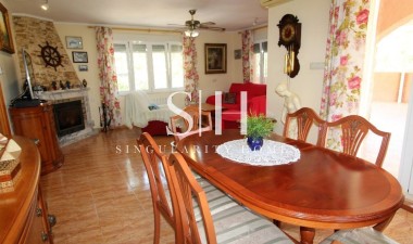 Herverkoop - Villa - Torrevieja - Los balcones