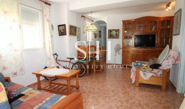 Herverkoop - Villa - Torrevieja - Los balcones