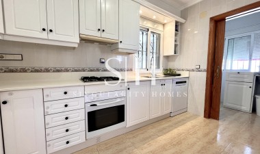 Återförsäljning - Villa - San Miguel de Salinas - Inland