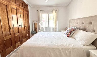 Återförsäljning - Villa - San Miguel de Salinas - Inland