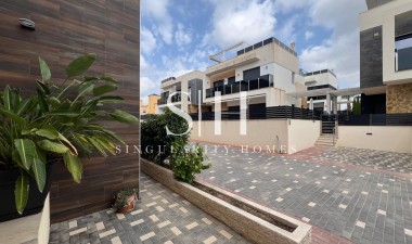 Återförsäljning - Villa - Orihuela Costa - Lomas de Cabo Roig