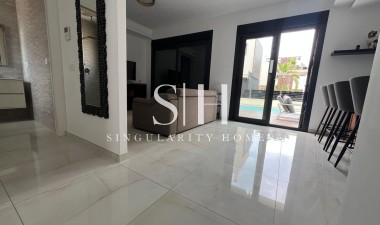 Återförsäljning - Villa - Orihuela Costa - Lomas de Cabo Roig