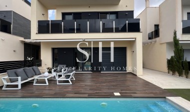 Återförsäljning - Villa - Orihuela Costa - Lomas de Cabo Roig