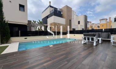 Återförsäljning - Villa - Orihuela Costa - Lomas de Cabo Roig