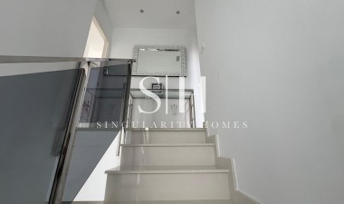 Återförsäljning - Villa - Orihuela Costa - Lomas de Cabo Roig