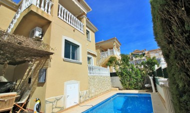 Resale - Villa - Orihuela Costa - Villamartín