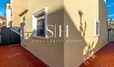 Wiederverkauf - Villa - Orihuela Costa - Costa Blanca