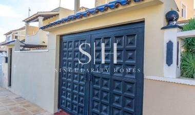 Wiederverkauf - Villa - Orihuela Costa - Costa Blanca