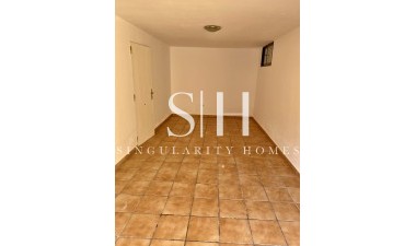 Resale - Villa - Orihuela Costa - Villamartin