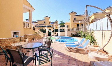 Resale - Villa - Orihuela Costa - Villamartin
