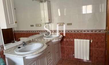 Odsprzedaż - Dom - Formentera del Segura - Pueblo 5