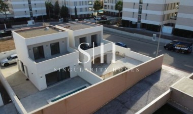 Resale - Villa - Orihuela Costa - Costa Blanca