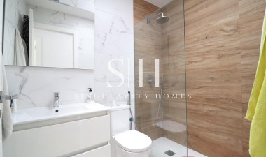 Odsprzedaż - Villa - San Miguel de Salinas - Inland