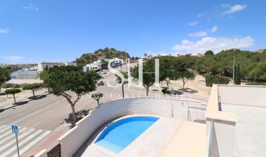 Odsprzedaż - Villa - San Miguel de Salinas - Inland