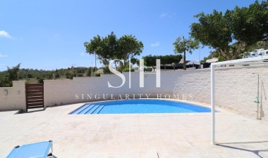 Odsprzedaż - Villa - San Miguel de Salinas - Inland