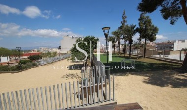 Перепродажа - Casa - Guardamar del Segura - CENTRO