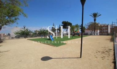 Перепродажа - Casa - Guardamar del Segura - CENTRO