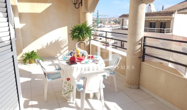 Resale - Apartment / flat - Torrevieja - Playa del Cura