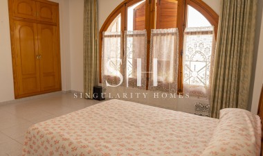 Resale - Apartment / flat - Torrevieja - Playa del Cura