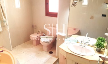 Resale - Apartment / flat - Torrevieja - Playa del Cura