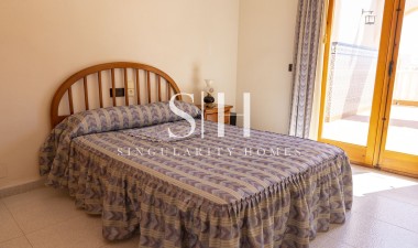 Resale - Apartment / flat - Torrevieja - Playa del Cura