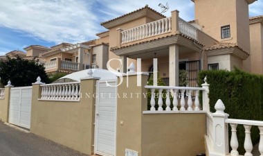 Перепродажа - Villa - Orihuela Costa - Costa Blanca