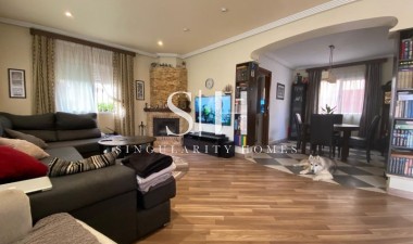 Перепродажа - Villa - Orihuela Costa - Costa Blanca