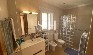 Перепродажа - Villa - Orihuela Costa - Costa Blanca