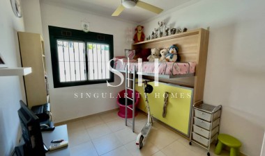 Перепродажа - Villa - Ciudad Quesada - Costa Blanca