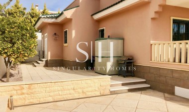 Перепродажа - Villa - Ciudad Quesada - Costa Blanca