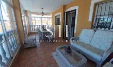 Återförsäljning - Villa - Torrevieja - aguas nuevas