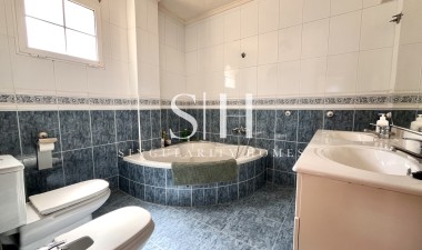 Odsprzedaż - Villa - La Zenia - Costa Blanca