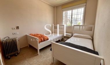 Odsprzedaż - Villa - La Zenia - Costa Blanca