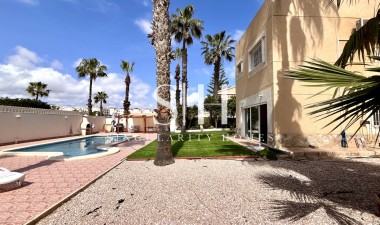Odsprzedaż - Villa - La Zenia - Costa Blanca