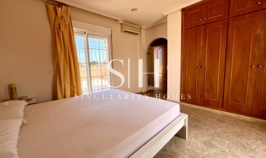 Odsprzedaż - Villa - La Zenia - Costa Blanca