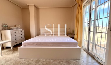 Odsprzedaż - Villa - La Zenia - Costa Blanca