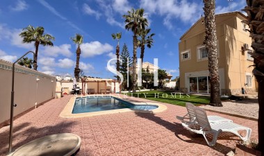 Odsprzedaż - Villa - La Zenia - Costa Blanca