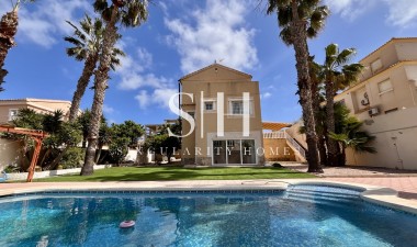 Odsprzedaż - Villa - La Zenia - Costa Blanca