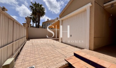 Odsprzedaż - Villa - La Zenia - Costa Blanca